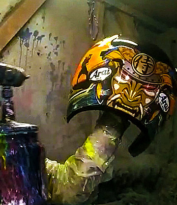 Re-paint helm Custom moto gp